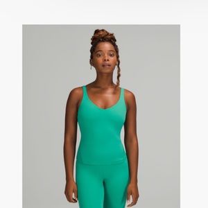 Lululemon align waist length tank in Maldives green